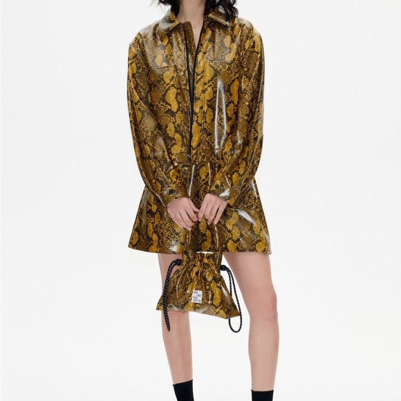 BAUM UND PFERDGARTEN Yellow women’ s Snake Print Leather Jacket NWT - Picture 11 of 12